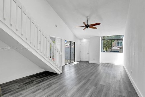 Adosado en venta en North Lauderdale, Florida, 3 dormitorios, 124.12 m2 № 2056874 - foto 3