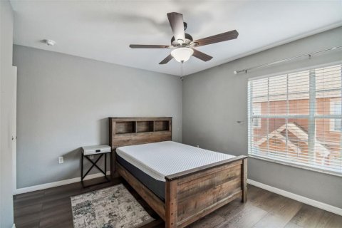 Condo in Tampa, Florida, 2 bedrooms № 2201744 - photo 20