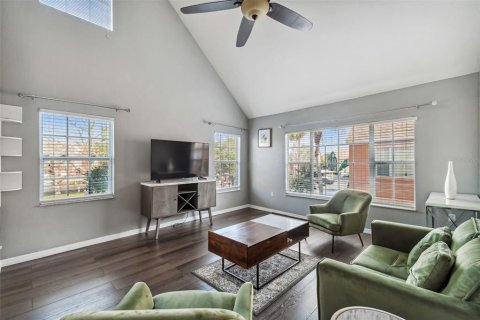 Condo in Tampa, Florida, 2 bedrooms № 2201744 - photo 7