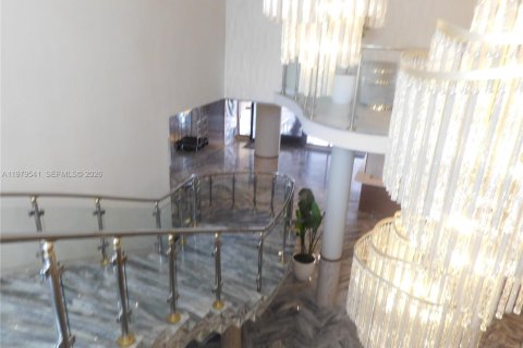 Condominio en alquiler en Miami Beach, Florida, 71.53 m2 № 2047493 - foto 3