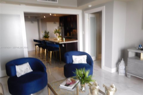Condominio en alquiler en Miami Beach, Florida, 71.53 m2 № 2047493 - foto 8