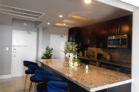 Condominio en alquiler en Miami Beach, Florida, 71.53 m2 № 2047493 - foto 11