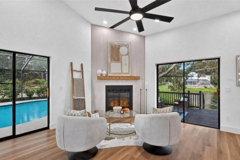 House in Longwood, Florida 4 bedrooms, 199.65 sq.m. № 2395822 - photo 6