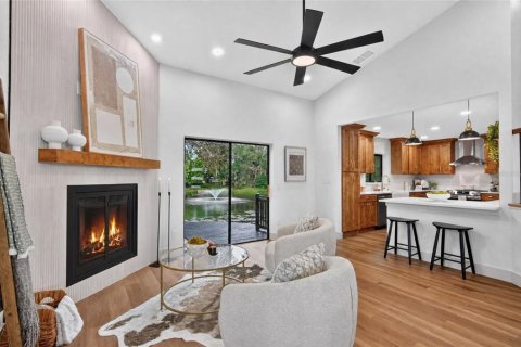 House in Longwood, Florida 4 bedrooms, 199.65 sq.m. № 2395822 - photo 5