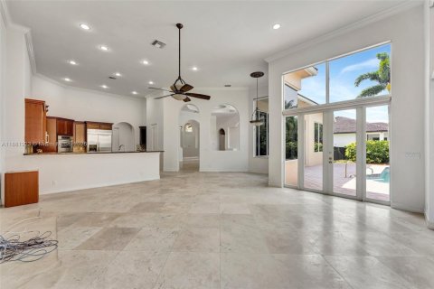 Снять в аренду виллу или дом в Дейви, Флорида 6 спален, 394.46м2, № 1977815 - фото 14