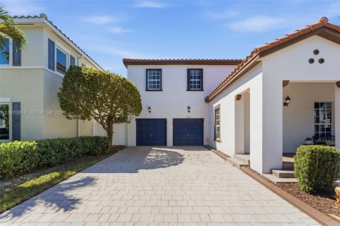 Villa ou maison à vendre à Miami, Floride: 4 chambres, 278.71 m2 № 2040206 - photo 9