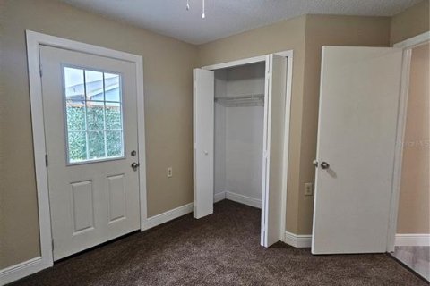 House in Orlando, Florida 3 bedrooms, 97.55 sq.m. № 1736983 - photo 12