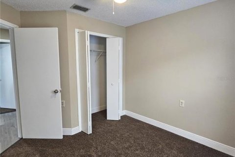 House in Orlando, Florida 3 bedrooms, 97.55 sq.m. № 1736983 - photo 11