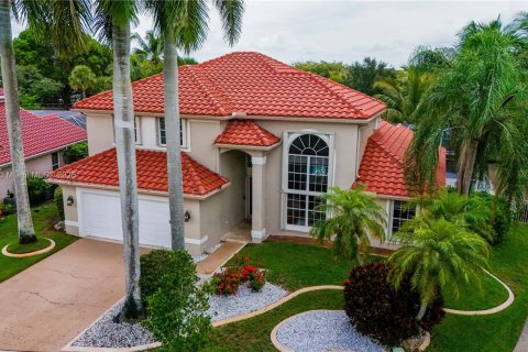 Casa en venta en Pembroke Pines, Florida, 4 dormitorios, 236.53 m2 № 1830113 - foto 1