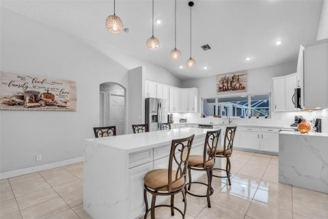 House in Palm Beach Gardens, Florida 5 bedrooms, 309.27 sq.m. № 1865531 - photo 9