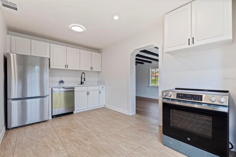 Villa ou maison à vendre à Saint Petersburg, Floride: 3 chambres, 83.8 m2 № 1852868 - photo 4