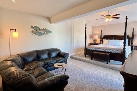 Condo in Madeira Beach, Florida, 1 bedroom  № 2097661 - photo 16