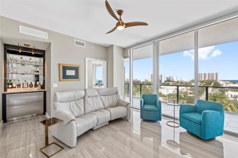 Condo in Fort Lauderdale, Florida, 4 bedrooms  № 2054096 - photo 23