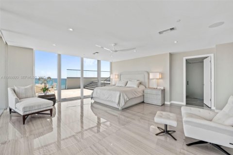 Condo in Fort Lauderdale, Florida, 4 bedrooms  № 2054096 - photo 15