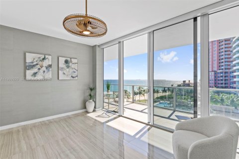 Condo in Fort Lauderdale, Florida, 4 bedrooms  № 2054096 - photo 29
