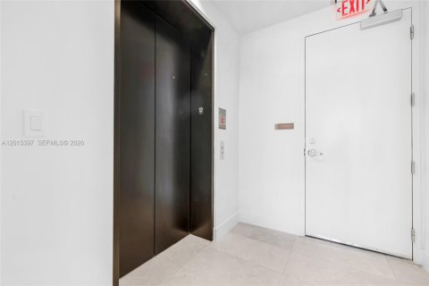 Copropriété à louer à Miami, Floride: 2 chambres, 109.53 m2 № 2242720 - photo 5