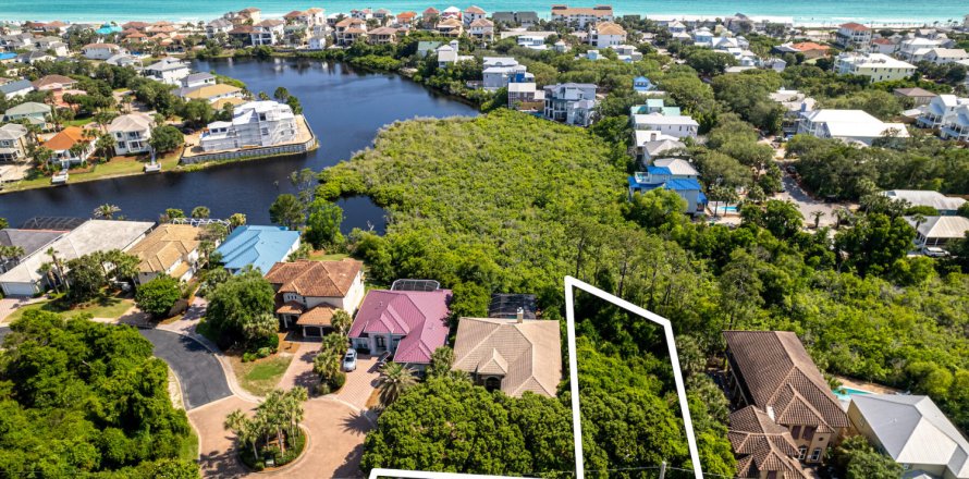 Land in Destin, Florida № 560621