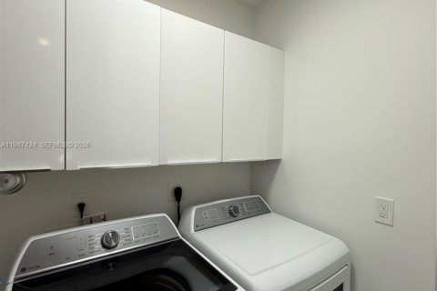 Townhouse in LANDMARK in Doral, Florida 4 bedrooms, 169.64 sq.m. № 2047797 - photo 17