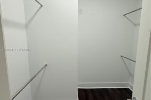 Townhouse in LANDMARK in Doral, Florida 4 bedrooms, 169.64 sq.m. № 2047797 - photo 21