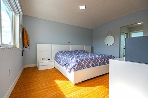 Купить виллу или дом в Майами-Гарденс, Флорида 3 спальни, 141.21м2, № 1973463 - фото 27