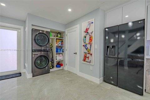 Купить виллу или дом в Майами-Гарденс, Флорида 3 спальни, 141.21м2, № 1973463 - фото 17