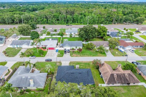House in Lakeland, Florida 3 bedrooms, 180.79 sq.m. № 1771608 - photo 18