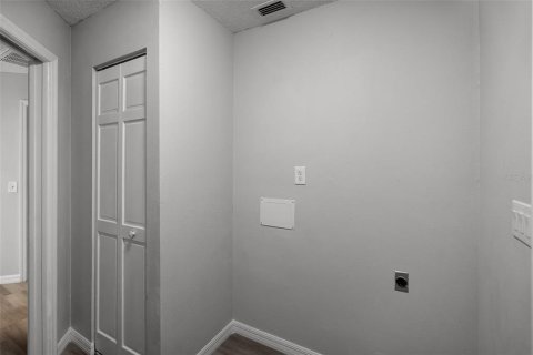 House in Lakeland, Florida 3 bedrooms, 180.79 sq.m. № 1771608 - photo 14