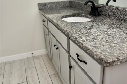 Villa ou maison à vendre à Orlando, Floride: 5 chambres, 259.48 m2 № 2137691 - photo 11