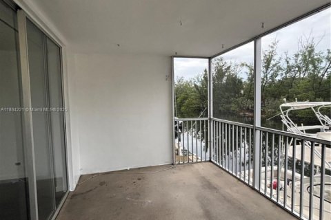 Condominio en venta en North Miami Beach, Florida, 2 dormitorios, 100.61 m2 № 1930335 - foto 30