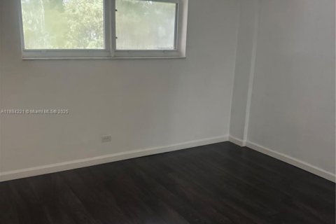 Condominio en venta en North Miami Beach, Florida, 2 dormitorios, 100.61 m2 № 1930335 - foto 8