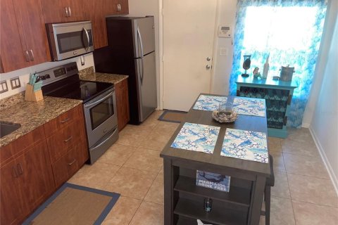 Adosado en alquiler en Tampa, Florida, 2 dormitorios, 96.99 m2 № 1904906 - foto 13