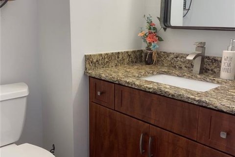 Adosado en alquiler en Tampa, Florida, 2 dormitorios, 96.99 m2 № 1904906 - foto 11
