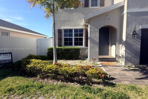 Villa ou maison à Homestead, Floride 4 chambres, 248.98 m2 № 2069253