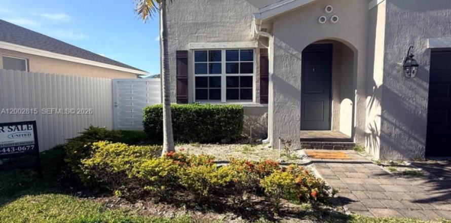 Villa ou maison à Homestead, Floride 4 chambres, 248.98 m2 № 2069253