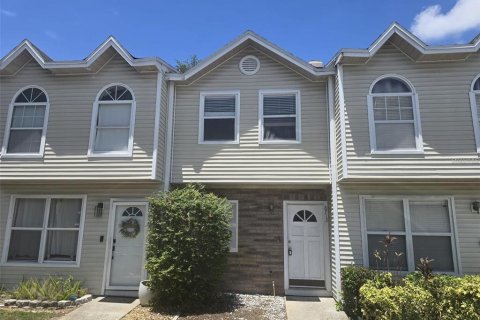 Townhouse in Tampa, Florida 2 bedrooms, 101.45 sq.m. № 2222496