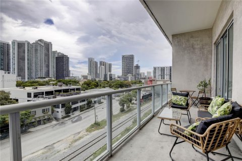 Condo in Miami, Florida, 1 bedroom  № 1943394 - photo 9