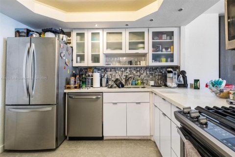 Copropriété à louer à Hallandale Beach, Floride: 1 chambre, 52.95 m2 № 1729539 - photo 10