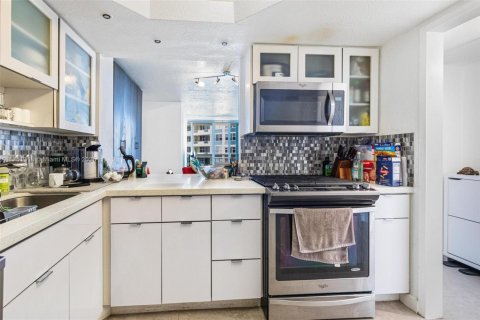 Copropriété à louer à Hallandale Beach, Floride: 1 chambre, 52.95 m2 № 1729539 - photo 9