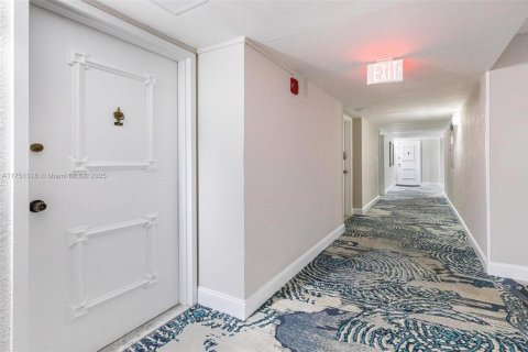 Copropriété à louer à Hallandale Beach, Floride: 1 chambre, 52.95 m2 № 1729539 - photo 27