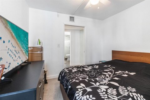 Copropriété à louer à Hallandale Beach, Floride: 1 chambre, 52.95 m2 № 1729539 - photo 18