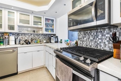 Copropriété à louer à Hallandale Beach, Floride: 1 chambre, 52.95 m2 № 1729539 - photo 7