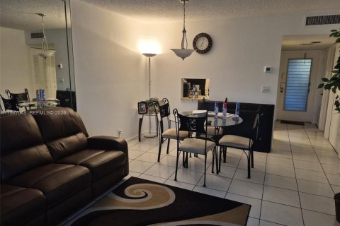 Copropriété à vendre à Hollywood, Floride: 1 chambre, 60.39 m2 № 2047808 - photo 3