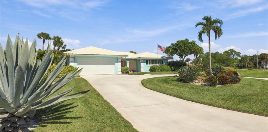 Casa en Nokomis, Florida 3 dormitorios, 208.75 m2 № 2437266