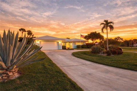 Casa en venta en Nokomis, Florida, 3 dormitorios, 208.75 m2 № 2437266 - foto 2