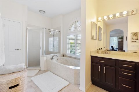 Villa ou maison à vendre à Ocoee, Floride: 4 chambres, 209.96 m2 № 2414895 - photo 9