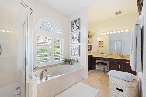 Villa ou maison à vendre à Ocoee, Floride: 4 chambres, 209.96 m2 № 2414895 - photo 10