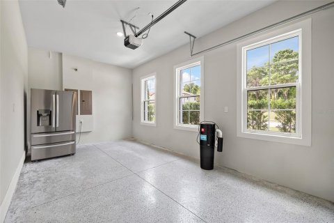 House in Montverde, Florida 5 bedrooms, 452.71 sq.m. № 2396668 - photo 24