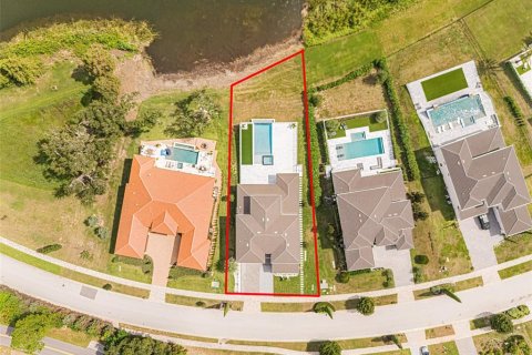 House in Montverde, Florida 5 bedrooms, 452.71 sq.m. № 2396668 - photo 3