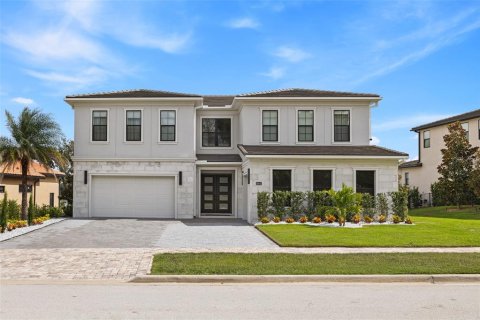 House in Montverde, Florida 5 bedrooms, 452.71 sq.m. № 2396668 - photo 6