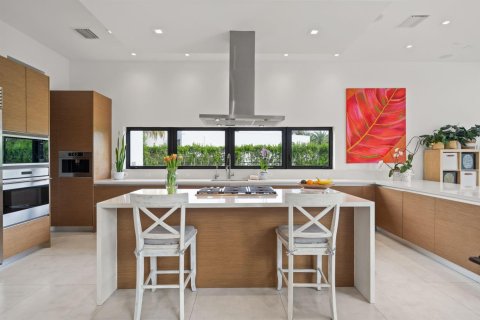 House in Weston, Florida 6 bedrooms, 481.05 sq.m. № 2245602 - photo 10